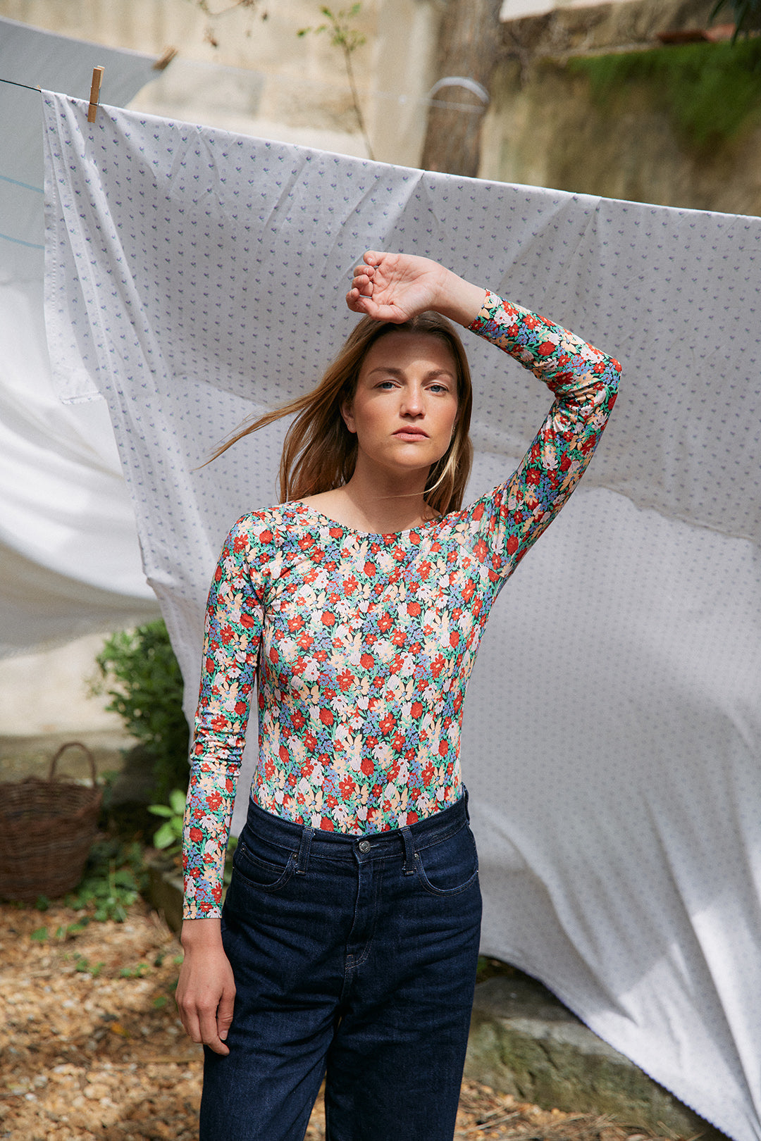 fr:Violette mesure 1m72 et porte une taille S, en:Violette is 1m72 and wears a size S, de:Violette ist 1m72 und trägt Größe S