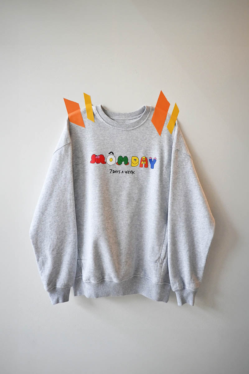 Momday Sweatshirt 