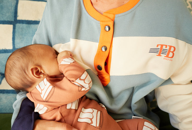 Quel matériel acheter pour allaiter bébé ?