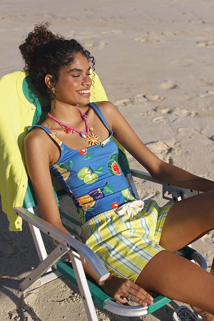 fr:Vanessa mesure 1m78 et porte une taille S, en:Vanessa is 1m78 and wears a size S, de:Vanessa ist 1m78 und trägt Größe S