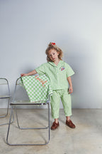 fr:Rose porte une taille 5-6, en:Rose wears a size 5-6, de:Rose trägt Größe 5-6