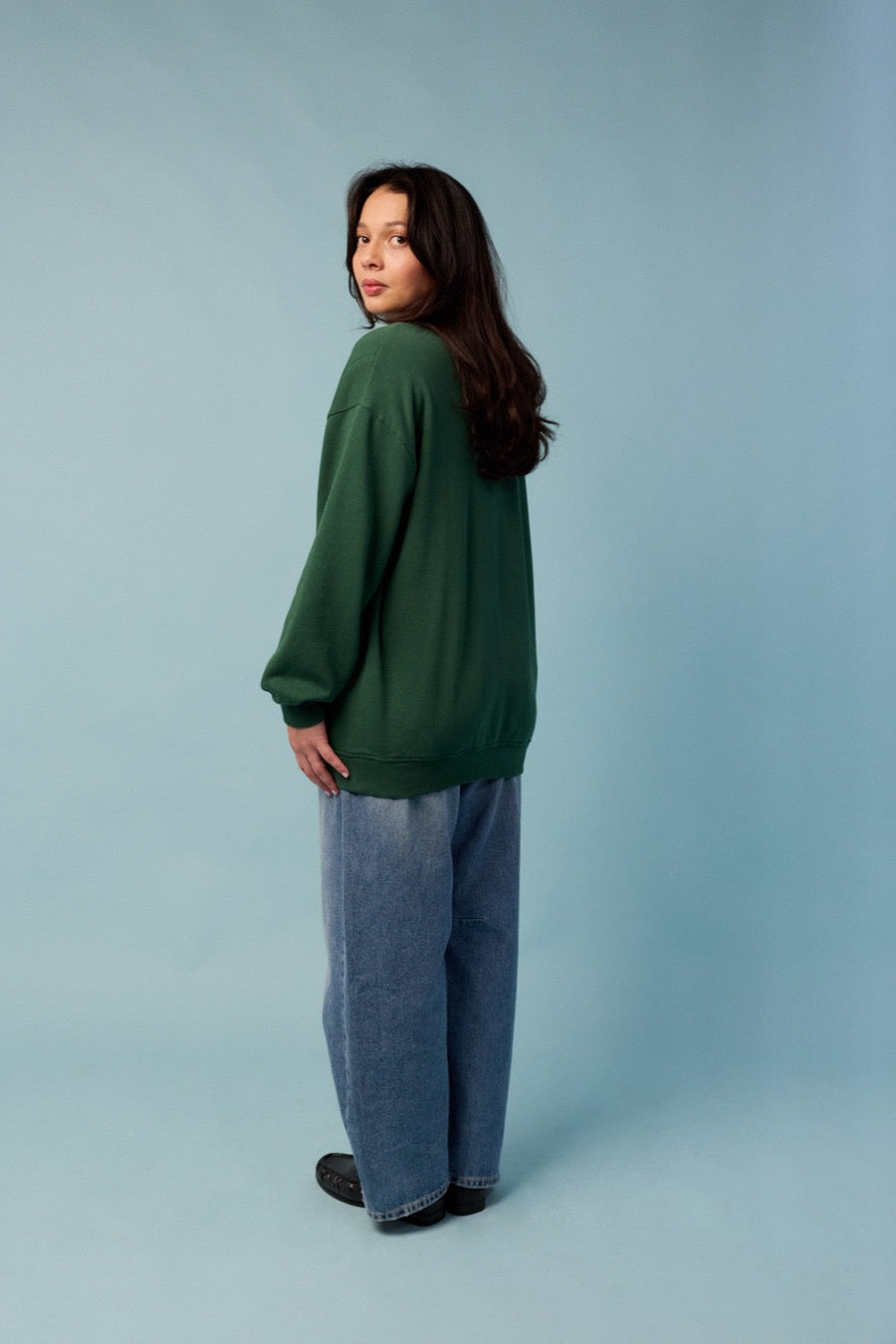 fr:Jeanne mesure 1m66 et porte une taille M, en:Jeanne is 1m6 and wears a size M, de:Jeanne ist 1m66 und trägt Größe M