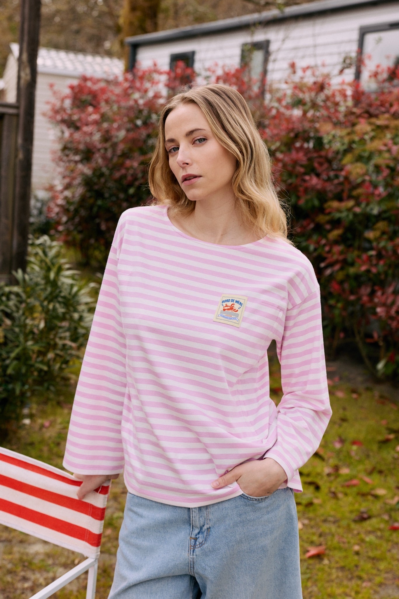 fr:Coline mesure 1m72 et porte une taille S, en:Coline is 1m72 and wears a size S, de:Coline ist 1m72 und trägt Größe S