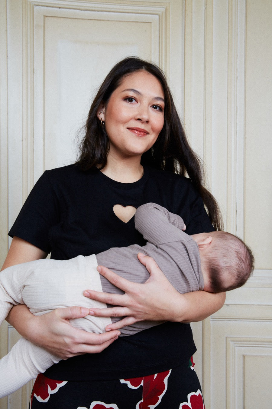 fr:Anne-Françoise mesure 1m70 et porte une taille M, en:Anne-Françoise is 1m70 and wears a size M, de:Anne-Françoise ist 1m70 und trägt Größe M