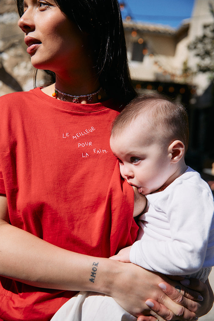fr:Jeanne mesure 1m66 et porte une taille S, en:Jeanne is 1m66 and wears a size S, de:Jeanne ist 1m66 und trägt Größe S
