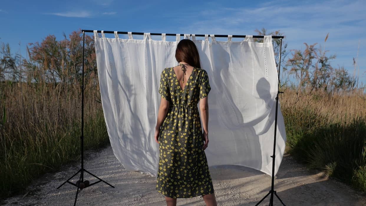 Kamila mesure 1m78 et porte une taille S, en:Kamila is 1m78 and wears a size S, de:Kamila ist 1.78m und trägt Größe S