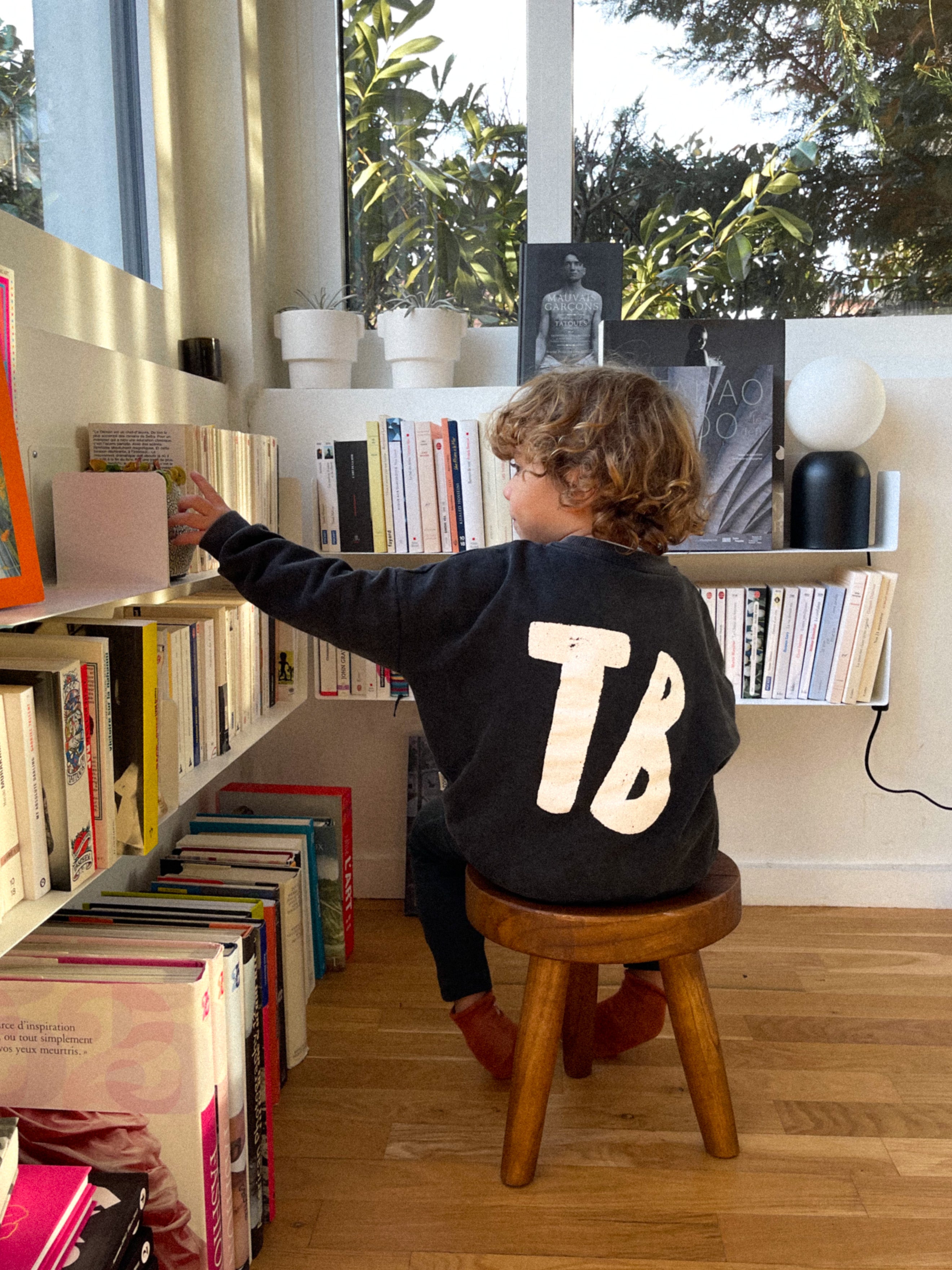 Sweat hiver milk enfant - Tajinebanane | Lou a 3 ans et demi porte une taille 5 ans